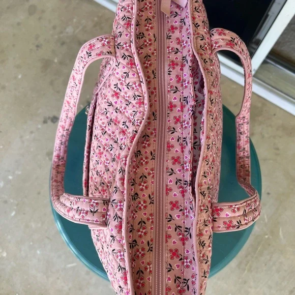 Vera Bradley Large Vera Tote in Sweethearts and Flowers - Picture 7 of 10